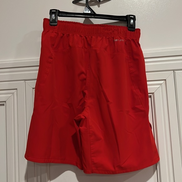 Nike Red Dri-Fit Basketball Shorts Small Athleisure Sporty Activewear - Picture 2 of 4